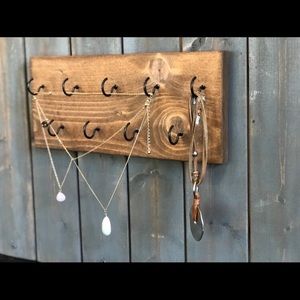 9 hook wooden jewelry hanger